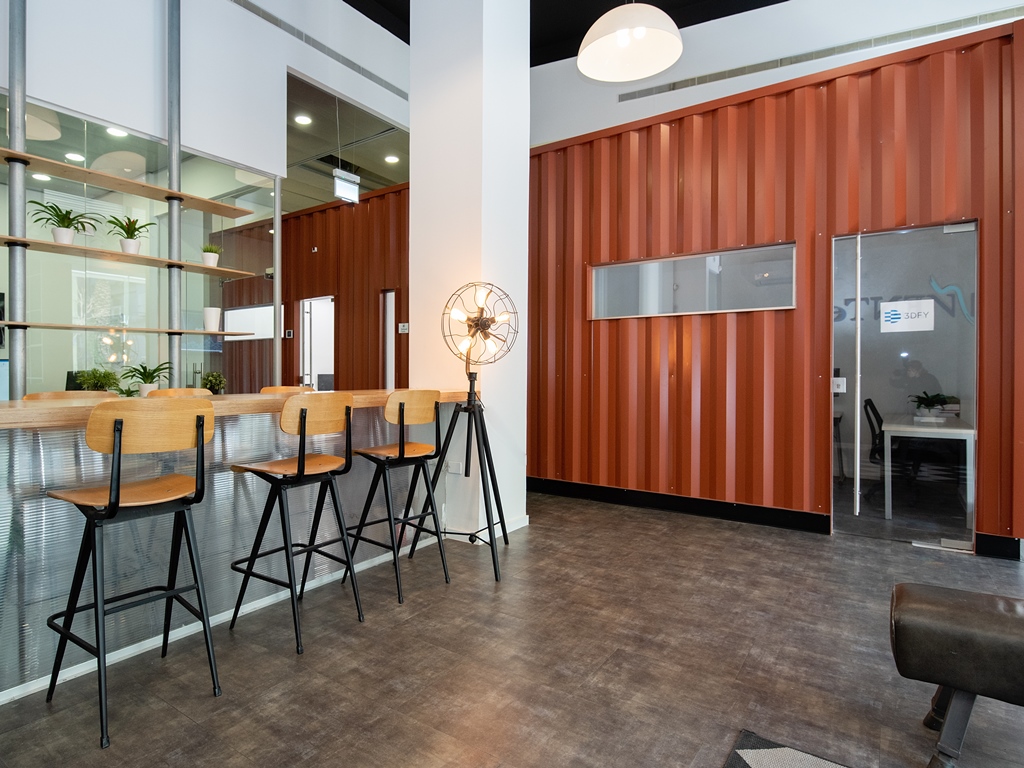 לחיצה להגדלת תמונה 