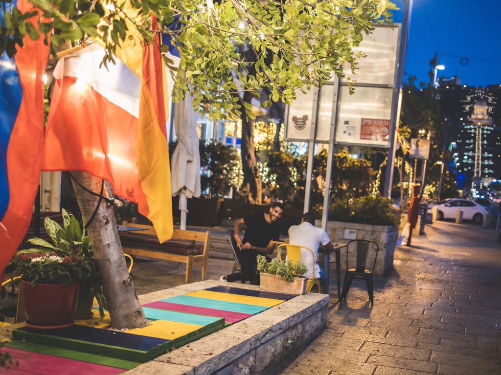 לחיצה להגדלת תמונה 