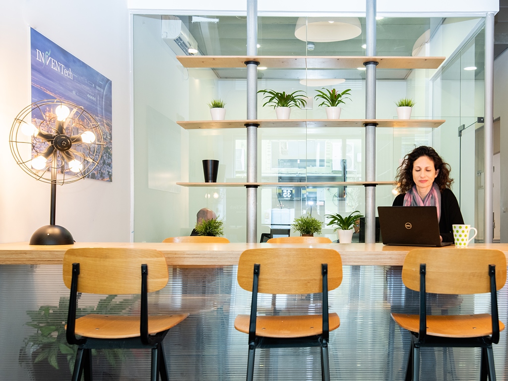 לחיצה להגדלת תמונה 